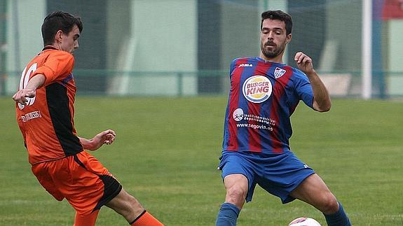 Domingo, durante un partido anterior de la Segoviana. 