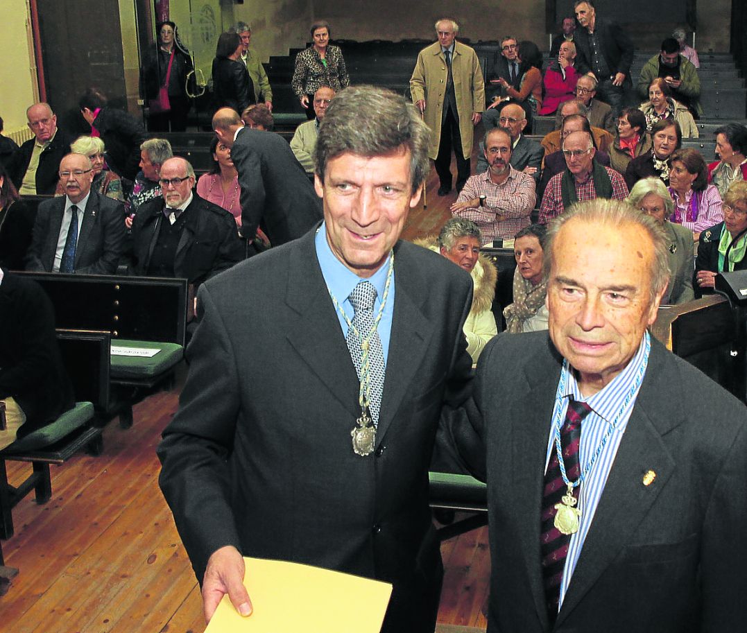 Rafael Cantalejo y Antonio Linage, momentos antes del comienzo del curso en San Quirce. 