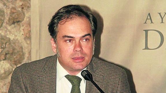 Jesús Cobaleda, durante su conferencia en Cuéllar. 