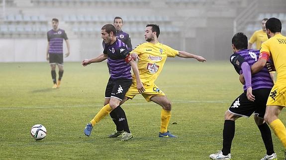Diego Torres, en una acción ante La Bañeza. 