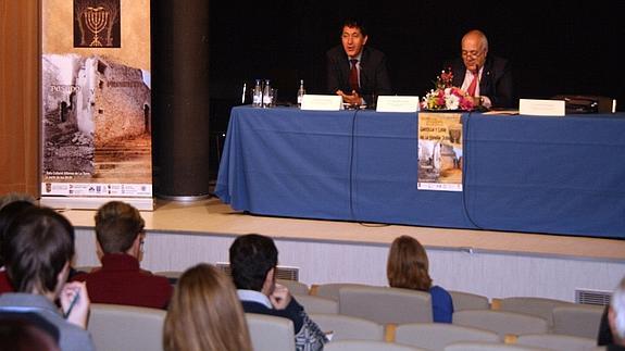 Una de las conferencias.