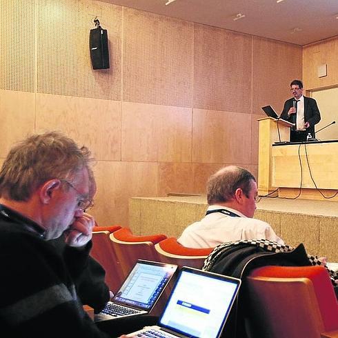 El láser de petavatio comenzará sus pruebas en el primer trimestre de 2016