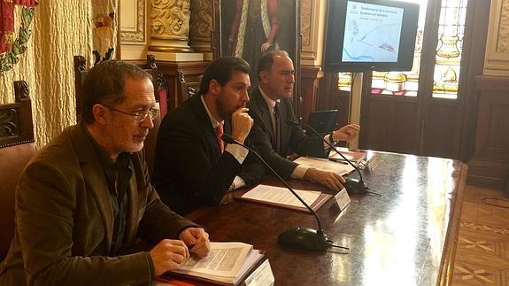 Puente afirma que De la Riva firmó el crédito del soterramiento sin el obligatorio acuerdo del pleno