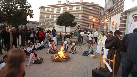 Una de las escenas representadas en el belén viviente de Palazuelos. 