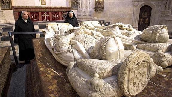 La Capilla de los Condestables abre sus puertas tras consolidar la estructura de sus vidrieras