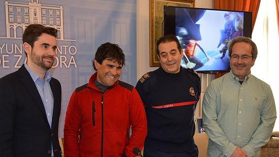El 'Superman' zamorano en la isla de Lesbos