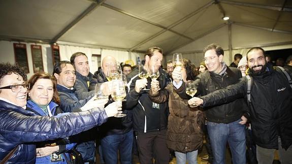 El brindis motero del alcalde. 