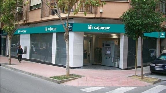 Nueva imagen de las oficinas de Cajamar. 