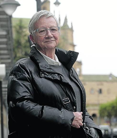 Paz Battaner, en la Gran Vía salmantina. 