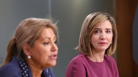 La vicepresidenta y portavoz de la Junta de Castilla y León, Rosa Valdeón, junto con la consejera de Familia e Igualdad de Oportunidades, Alicia García, comparecen en rueda de prensa posterior al Consejo de Gobierno 