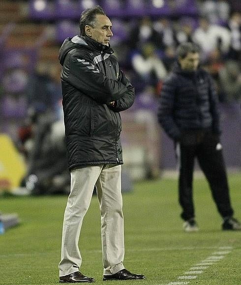 El entrenador del Real Valladolid, Miguel Ángel Portugal.