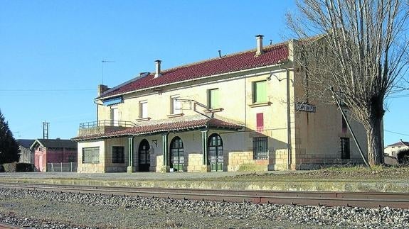 Estación ferroviaria de Campo de San Pedro, en la provincia de Segovia, hoy sin actividad. 