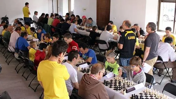 Partidas de ajedrez disputadas en la localidad de Adrados.