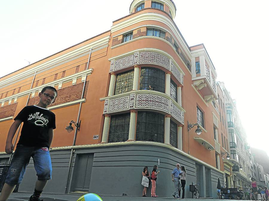 Fachada del Carrión. 