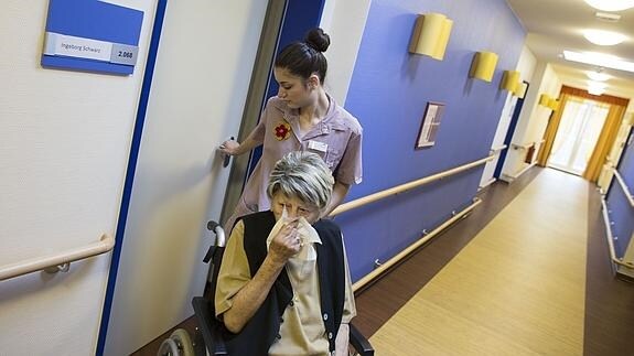 Solo cinco enfermeros solicitan una de las 700 plazas para ir a Alemania