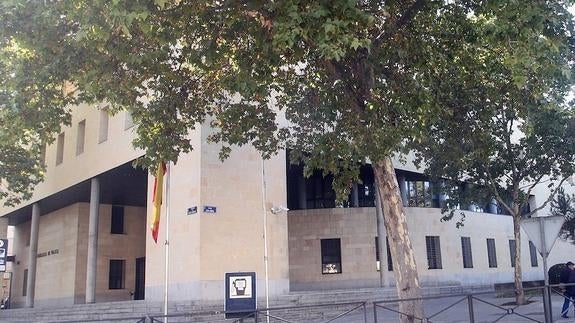 Edificio de la Comisaría Provincial de la Policía Nacional en Segovia. 