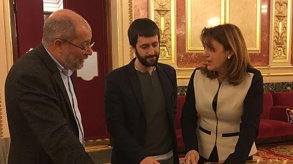 Los diputados por Valladolid, Francisco Igea (Ciudadanos), Juan Manuel Del Olmo (Podemos) y Soraya Rodríguez PSOE). 
