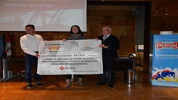 Los trabajadores de Calidad Pascual dondan 10.000 euros a Cruz Roja