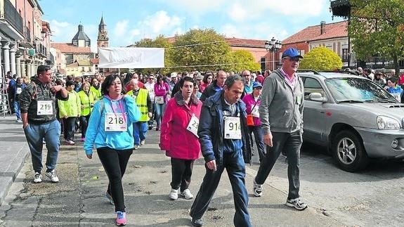 Salida de la marcha desde la plaza de España.