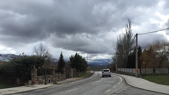 Estado actual de la travesía de Torrecaballeros.El Norte
