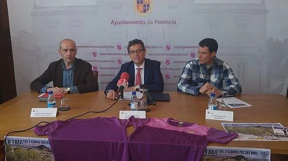 Miguel Ángel Brugera, Facundo Pelayo y Fran Caballero, en la presentación de la prueba. 