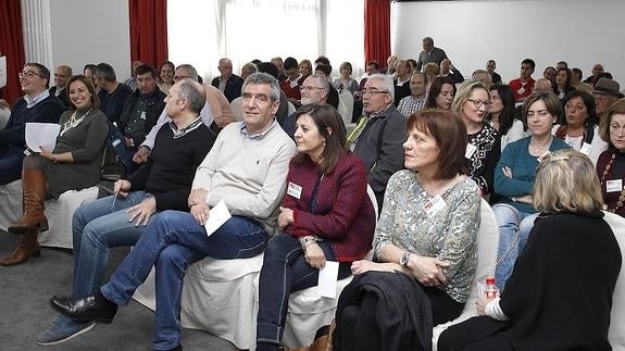 Julio Villarrubia y Rosa Aldea, en el comité provincial.
