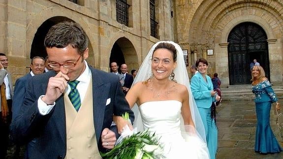 A su boda en Santillana del Mar no acudieron peces gordos. 
