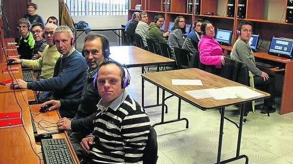 Personas participantes en el programa de estimulación cognitiva e Internet para personas con discapacidad del Colectivo Tierra de Campos