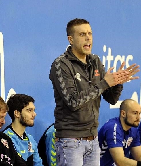 Nacho González, entrenador del Atlético Valladolid en Asobal