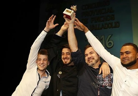 El equipo del restaurante Rioluz Gastronomía, ganador del Pincho de Oro.