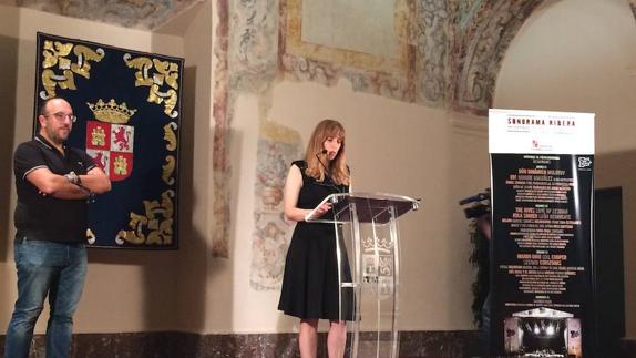 La directora de Políticas Culturales de la Junta, Mar Sancho, junto al coordinador de Sonorama, Javier Ajenjo. 