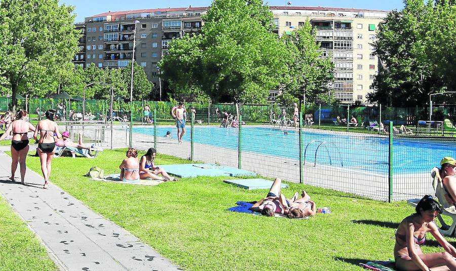 El PP pierde en el juzgado por ocultar datos sobre la gestión de las piscinas