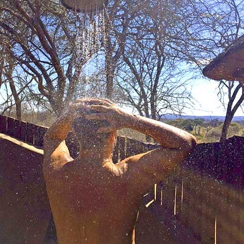 Jorge Javier Vázquez se desnuda