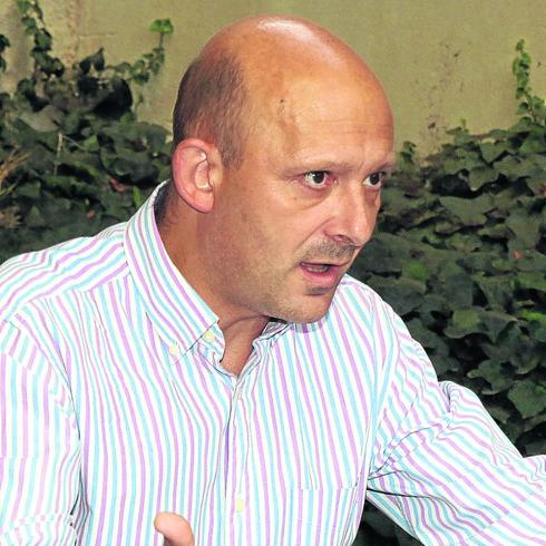 Juan Antonio del Barrio, ayer, durante la ponencia. 