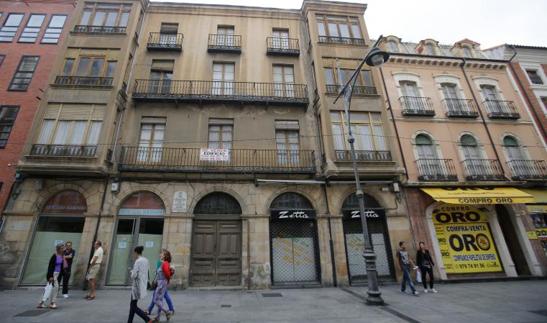 Edificios históricos de la Calle Mayor.