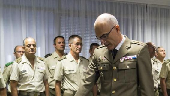 El teniente coronel Ignacio Sarmiento en la toma de posesión. EL NORTE