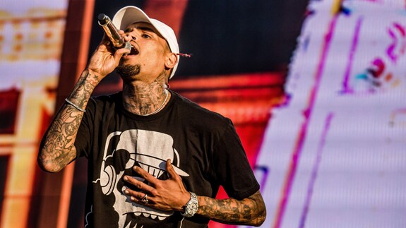 Chris Brown durante un concierto. 