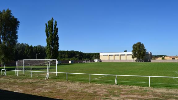 Campo de fútbol de Monzón de Campos.