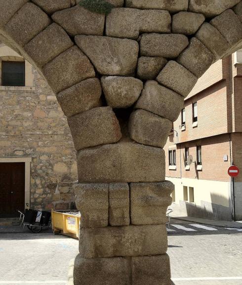 La restauración del tramo medieval del Acueducto sigue a la espera de fondos