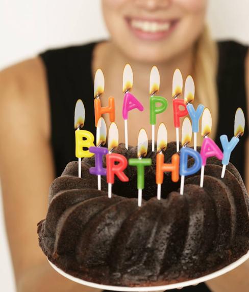 Por qué soplamos las velas