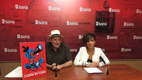 Javier Muñiz e Inés Andrés presentan el cartel ganador