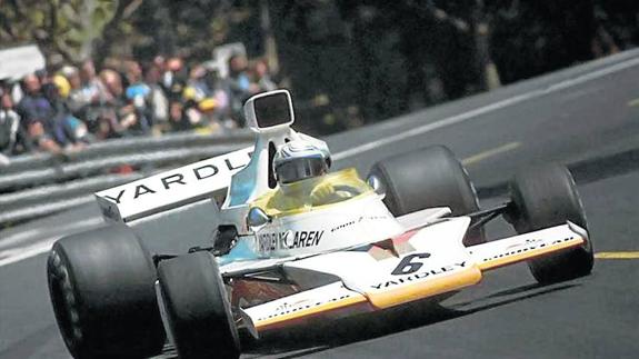 Revson, más allá de la imagen