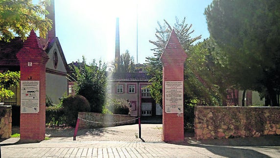 Reguera dice que recibir los viales de las casas de Anselmo Carretero puede ser un proceso largo