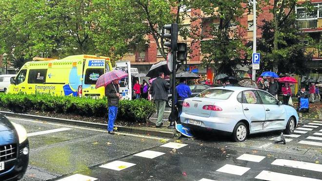 Imagen del último atropello producido hasta la fecha en Salamanca, el pasado sábado en la avenida de Federico Anaya. 