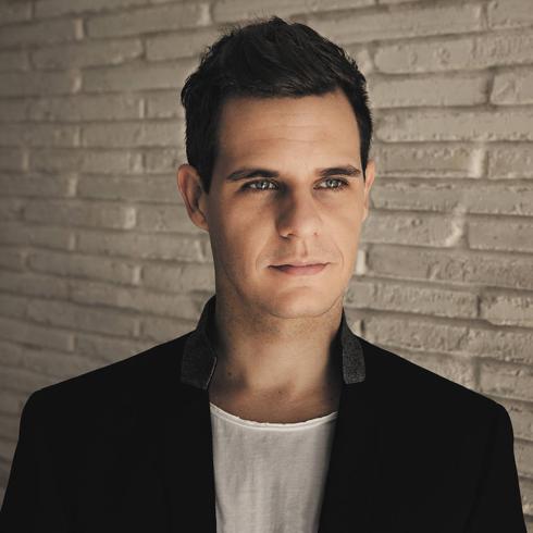 Christian Gálvez presentará en diciembre su última novela, 'Rezar por Miguel Ángel'