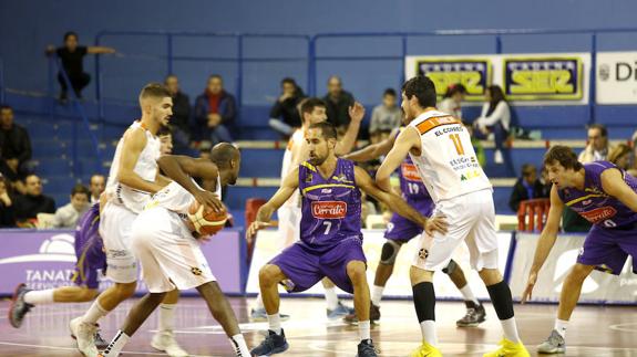 El Quesos Cerrato pierde con el Araberri por un pésimo último cuarto