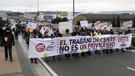 Manifestación por la huelga en Auvasa, de diciembre de 2012. EL NORTE