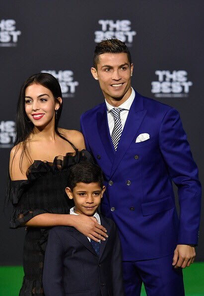 Georgina Rodríguez, Cristiano Ronaldo y el hijo del jugador del Real Madrid. 