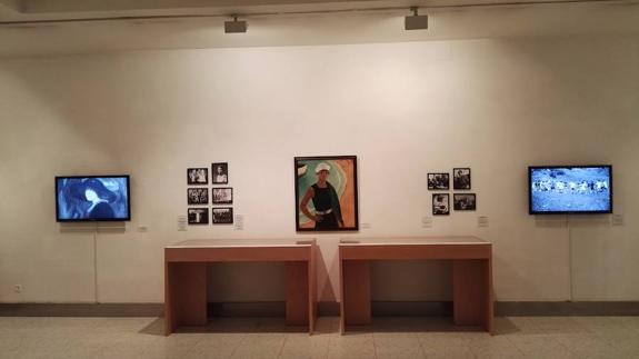 Algunas de las obras expuestas en la sala del Calderón, de Valladolid. 