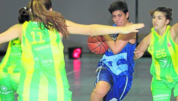 Esteve, en un anterior partido del Unami Venta Magullo esta temporada.